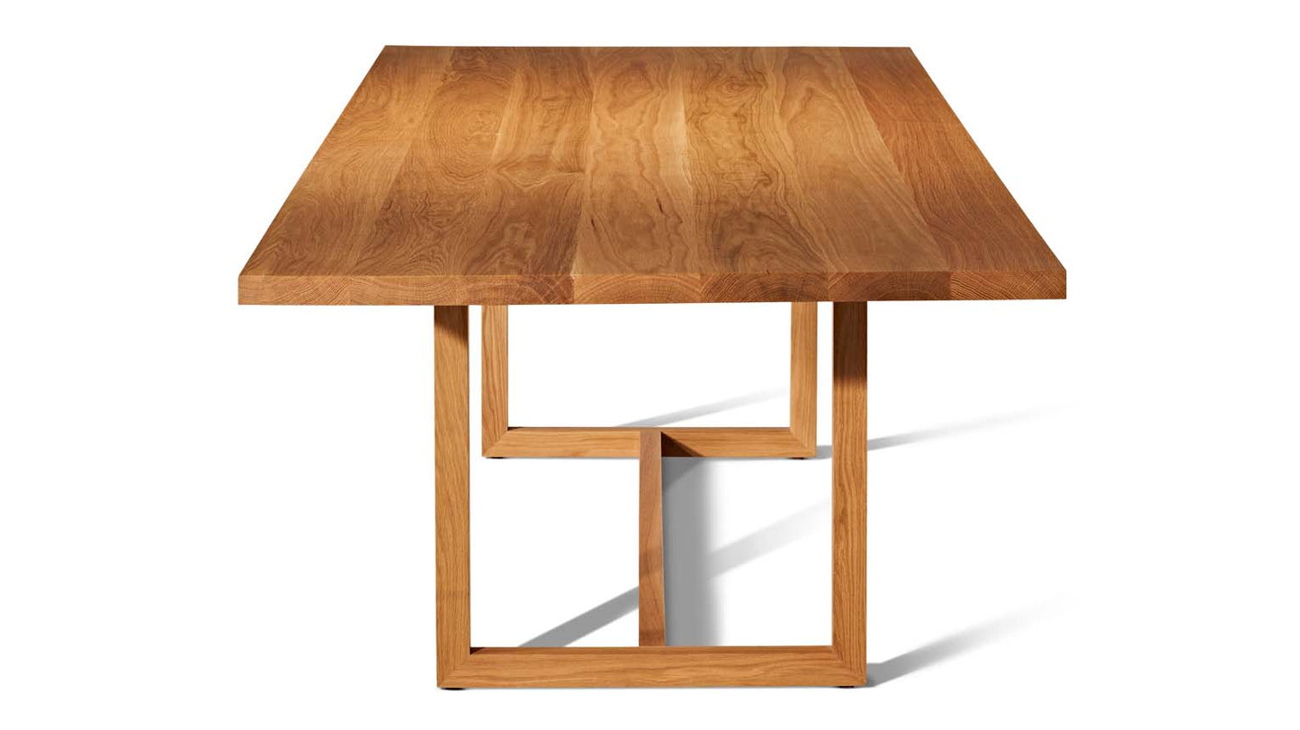 Pearl Dining Table